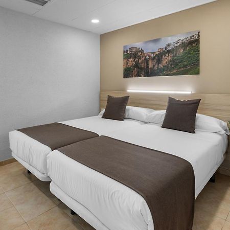 Vas Malaga Ciudad Hotel Ngoại thất bức ảnh