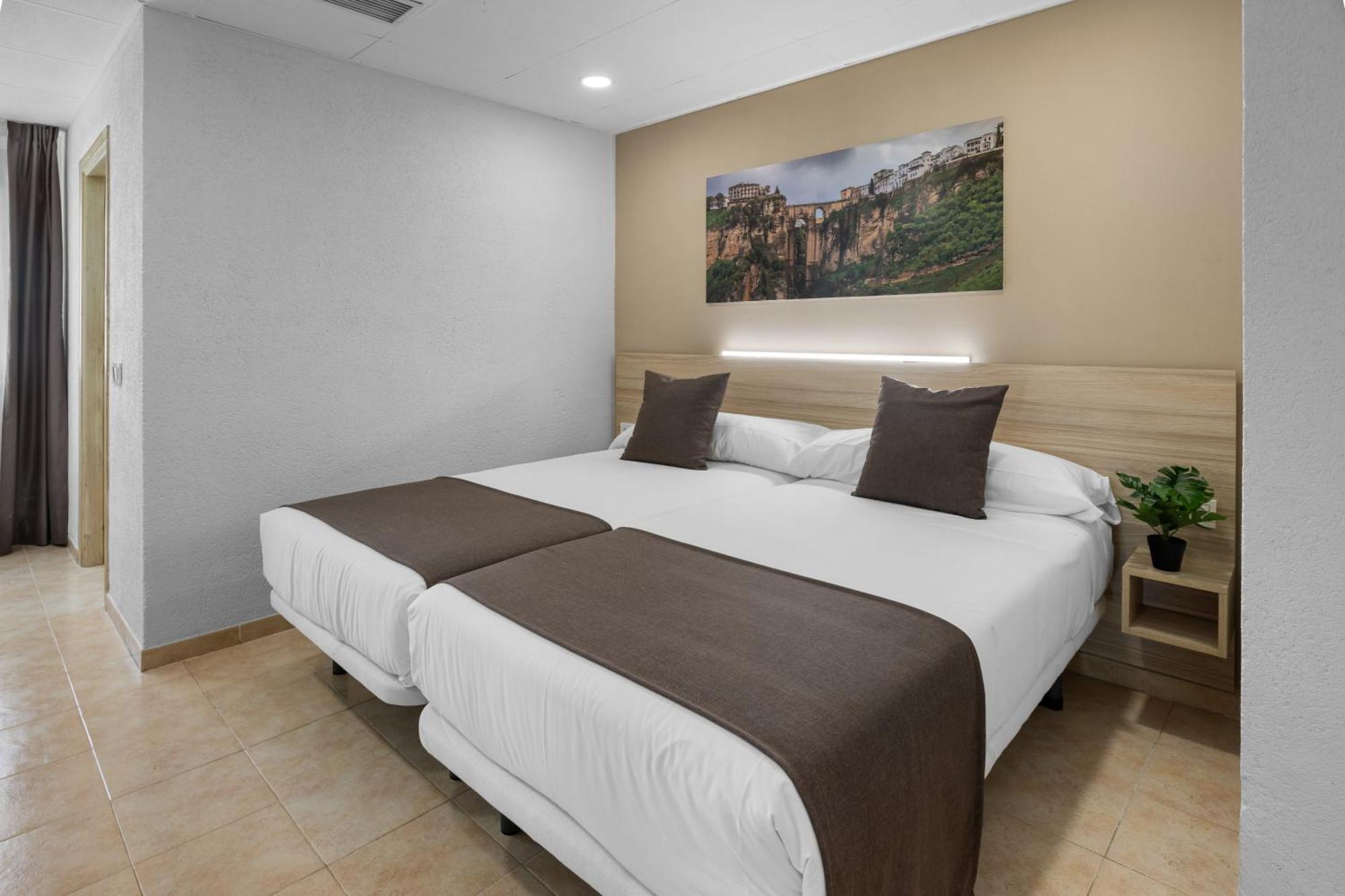 Vas Malaga Ciudad Hotel Ngoại thất bức ảnh