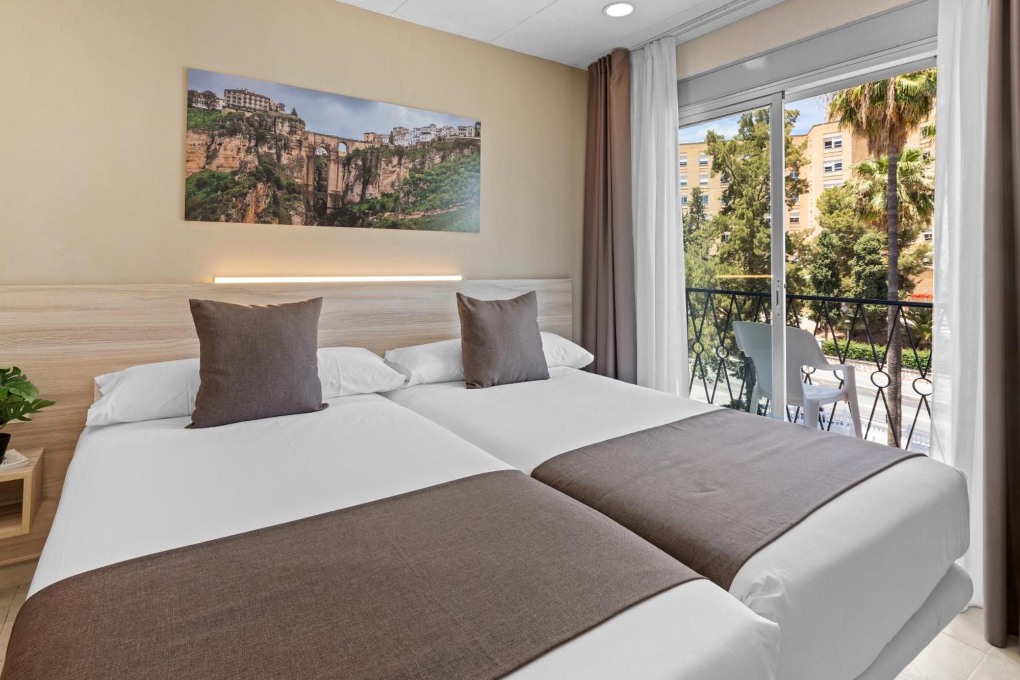 Vas Malaga Ciudad Hotel Ngoại thất bức ảnh