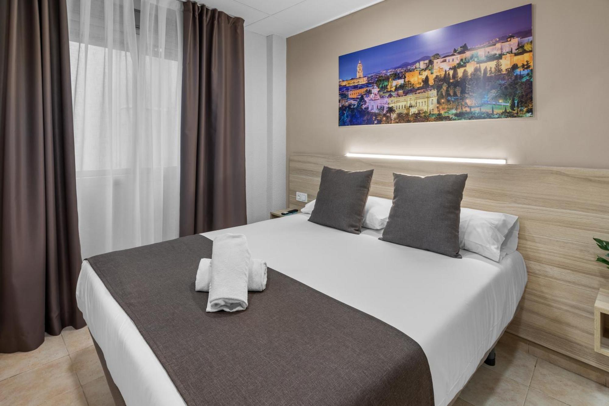 Vas Malaga Ciudad Hotel Ngoại thất bức ảnh